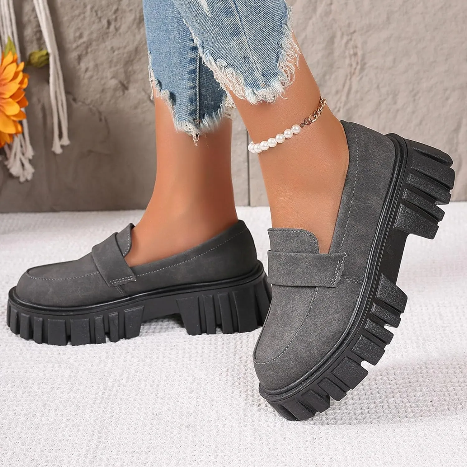 Loafers for Women Hands Free Low Top Lug Sole Chunky Heel Classic Casual Boat Shoes Ladies Cushioned Footbed Jogging Tennis Sneakers Breathable Comfy Lightweight Walking Shoe for Daily Wear