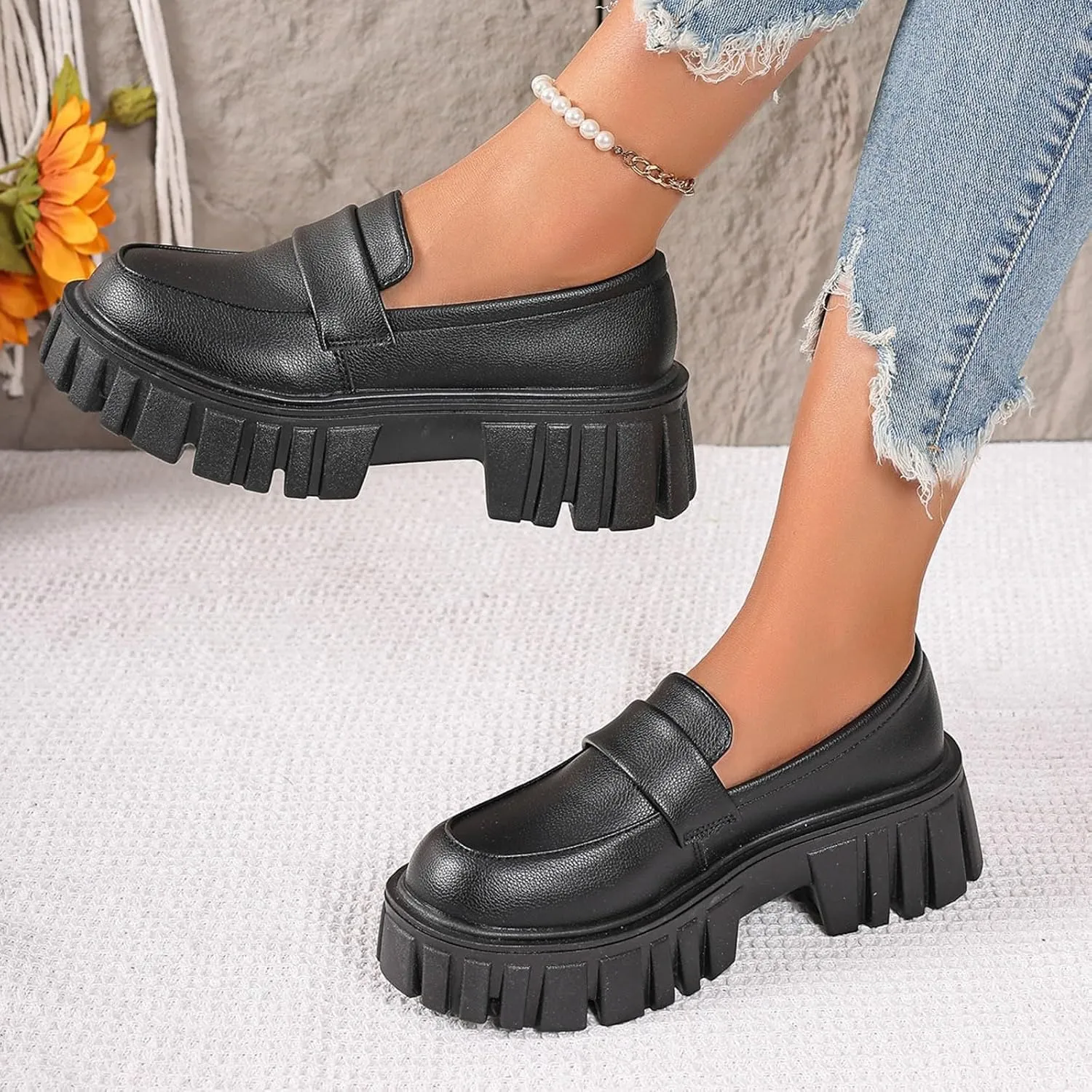 Loafers for Women Hands Free Low Top Lug Sole Chunky Heel Classic Casual Boat Shoes Ladies Cushioned Footbed Jogging Tennis Sneakers Breathable Comfy Lightweight Walking Shoe for Daily Wear
