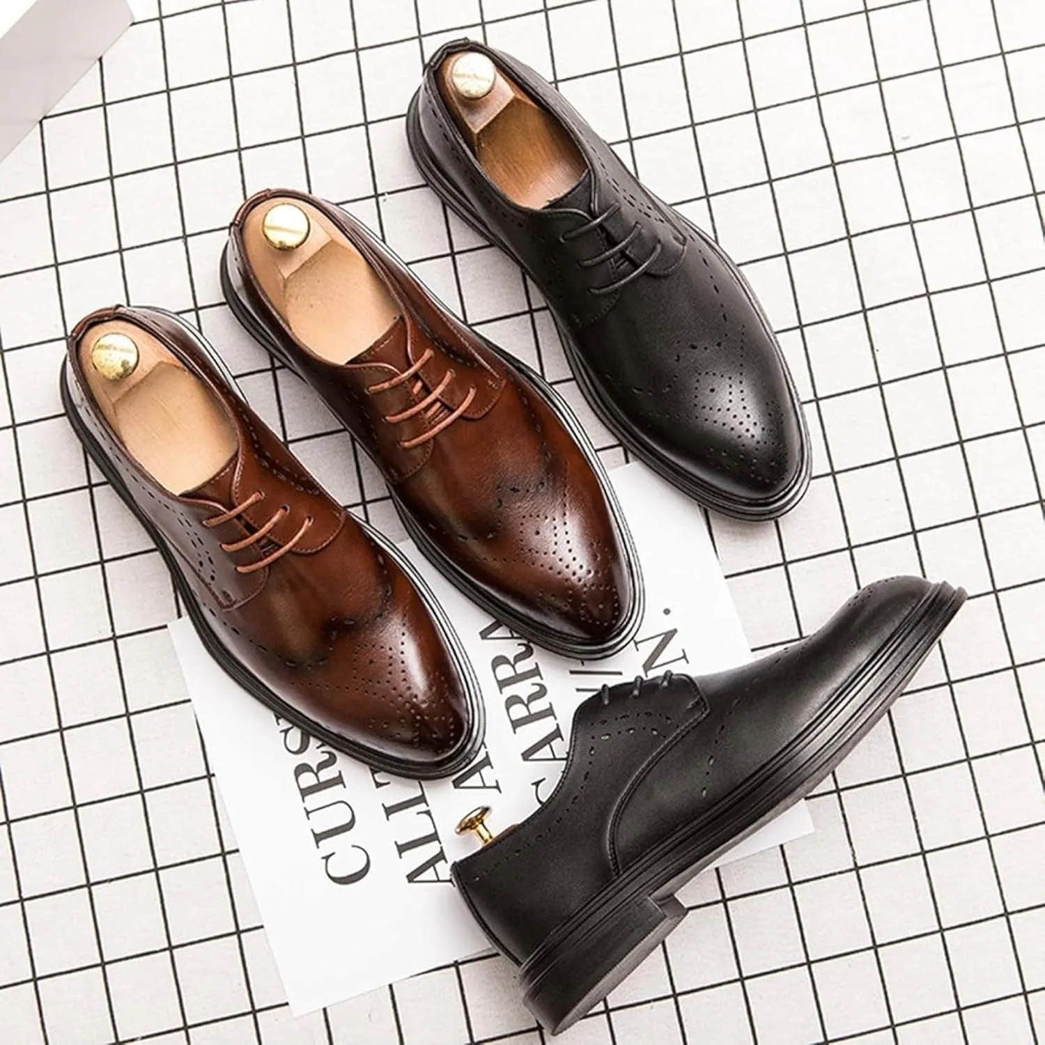 Men's Formal Business Shoes, Gentlemen's Banquet Dress Shoes, Pointed Brogue Shoes, Autumn and Winter Casual Leather Office Shoes