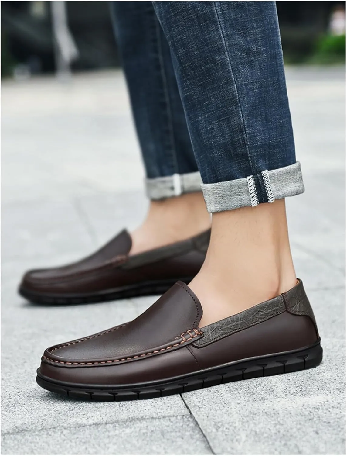 Men's Slip-On Driving Loafers Comfortable Leather Soft Sole Non-Slip Business Casual Flat Loafers Work Meeting Formal Shoes