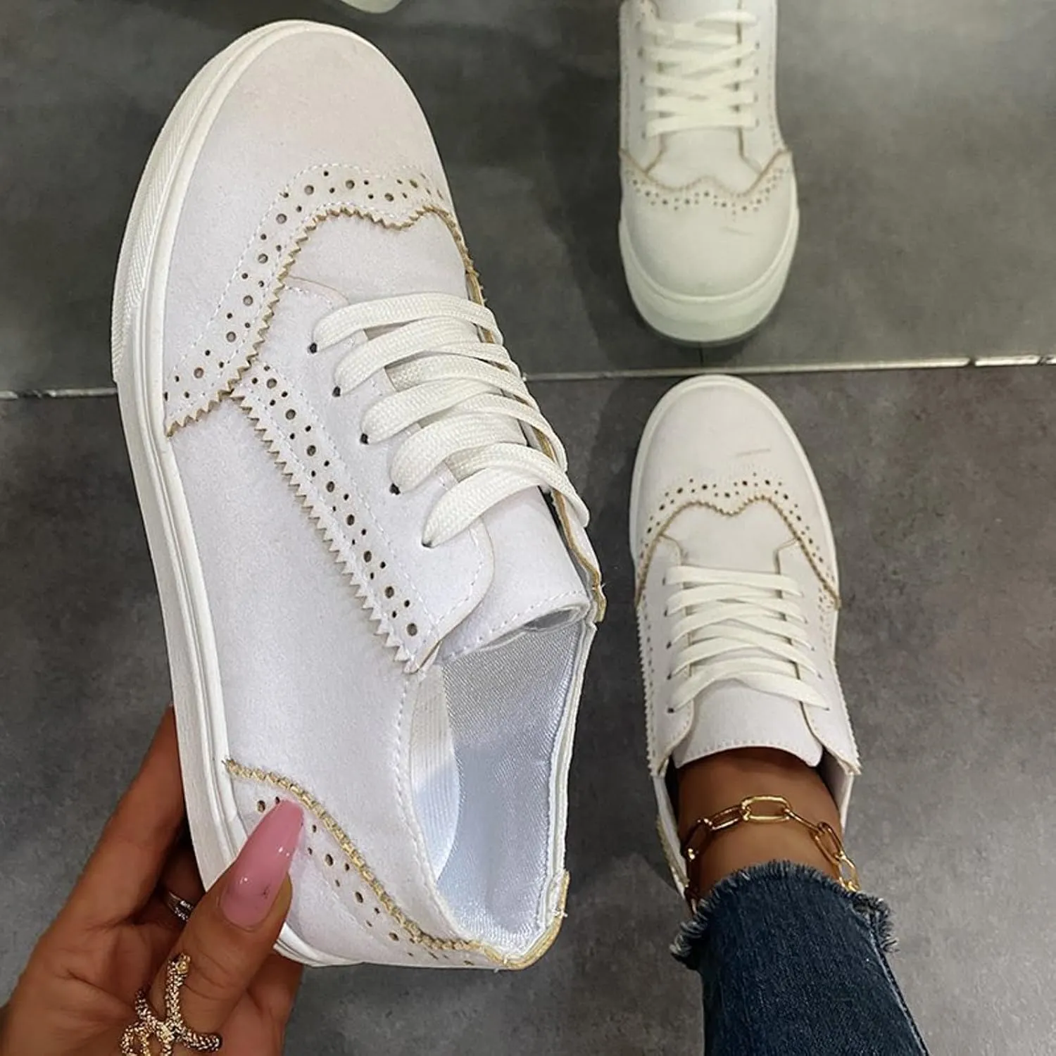 Women's Canvas Casual Shoes Slip On Lace Up Slip On Cushioned Footbed Jogging Tennis Sneakers Breathable Comfy Lightweight Walking Soft Platform Shoe for Gym Travel Daily Wear
