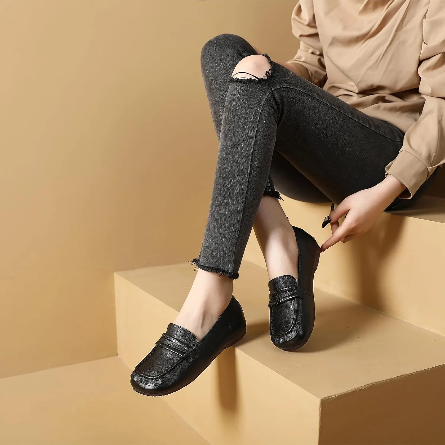 Women's Genuine Leather Driving Moccasins Loafers Fashion Square Toe Lightweight Comfy Soft Sole Non-Slip Walking Flats Causal Office Boat Shoes
