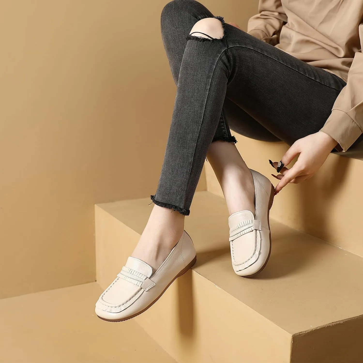 Women's Genuine Leather Driving Moccasins Loafers Fashion Square Toe Lightweight Comfy Soft Sole Non-Slip Walking Flats Causal Office Boat Shoes