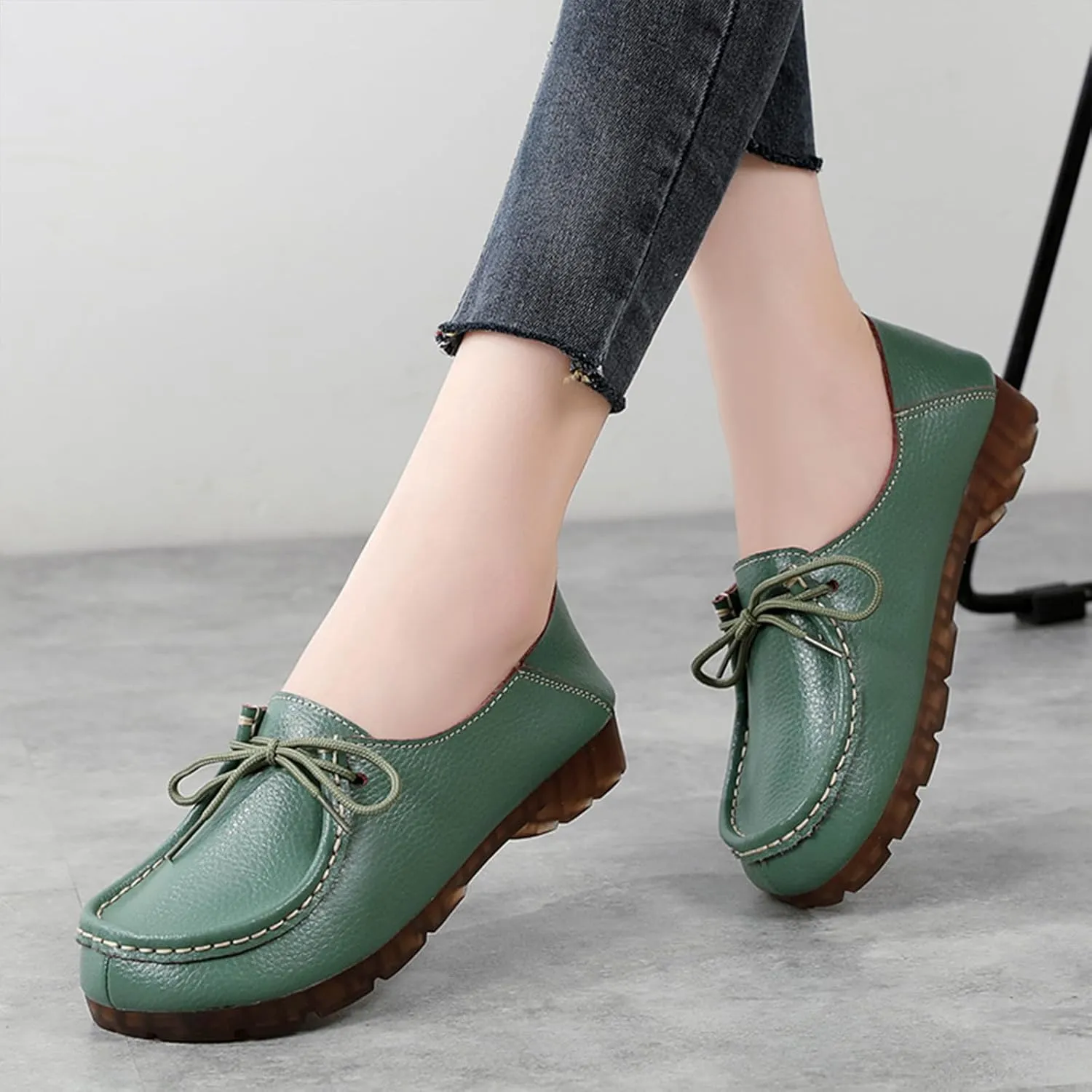 Women's Genuine Leather Lace Up Flat Loafers Hand Stitching Comfortable Non-Slip Soft Sole Driving Moccasins Slip On Casual Walking Work Shoes