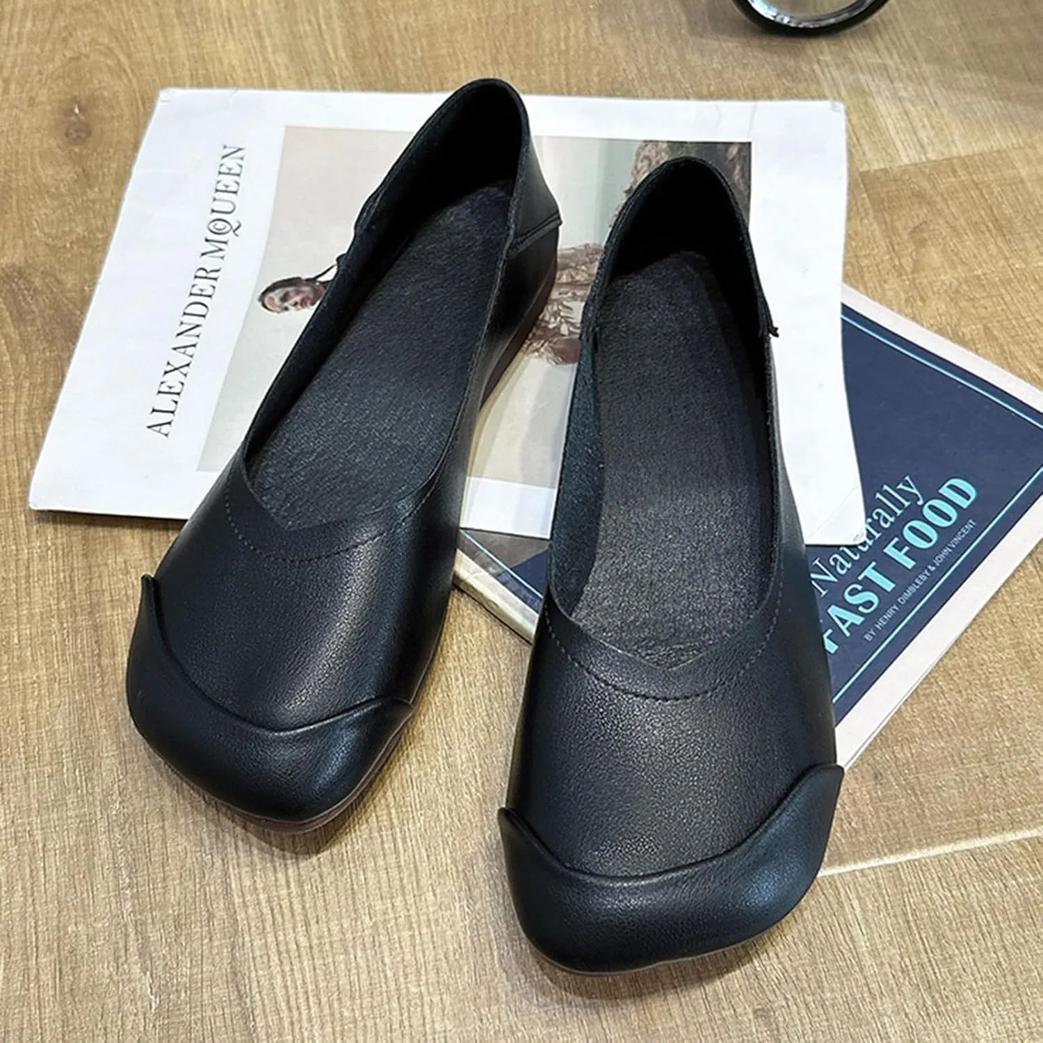 Women's Walking Loafers Leather Square-Toe Slip-On Shallow Mouth Moccasin Casual Comfortable Lightweight Anti-Slip Soft Sole Ballet Flats