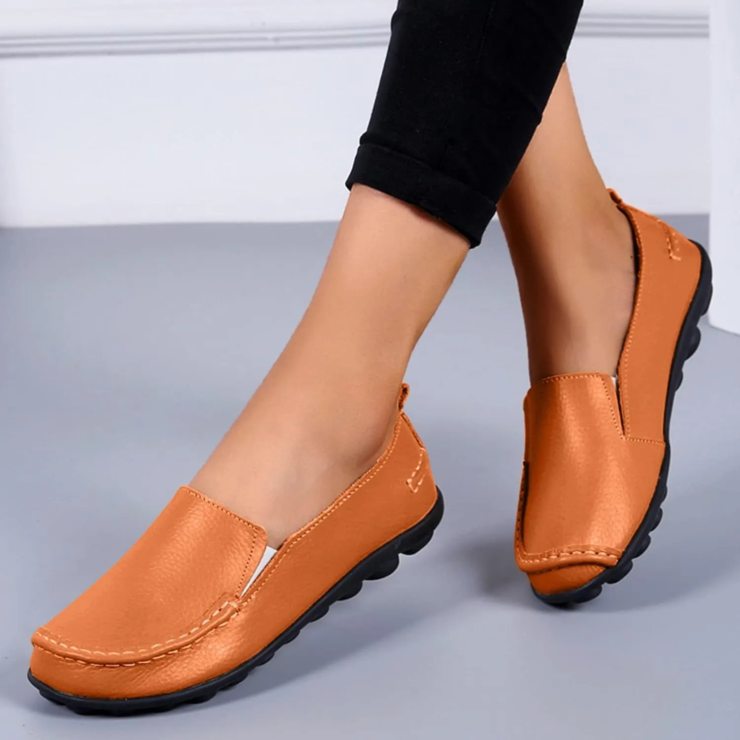 Women's Wide Loafers Slip on Flat Shoes Comfort Penny Loafers with Arch Support Dressy Moccasins Shoes Office Shoes